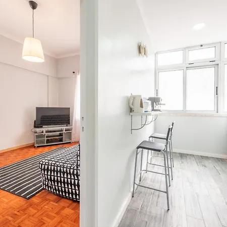 Guestready - Practical 1 Bdr Appt Near The Beach!