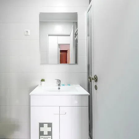 Guestready - Practical 1 Bdr Appt Near The Beach! Lizbona