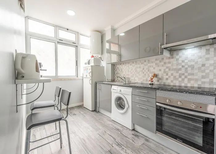 Guestready - Practical 1 Bdr Appt Near The Beach! Lisbona